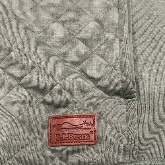 LLBean Women's Quilted Quarter-Zip Pullover Green, size XL - Picture 4 of 7